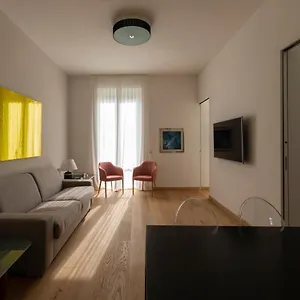 Ca' Brera شقة