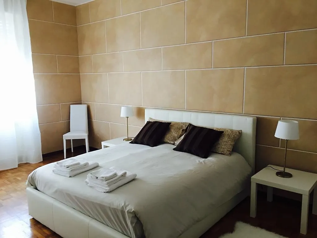 Apartments Velasca Milan 0*,